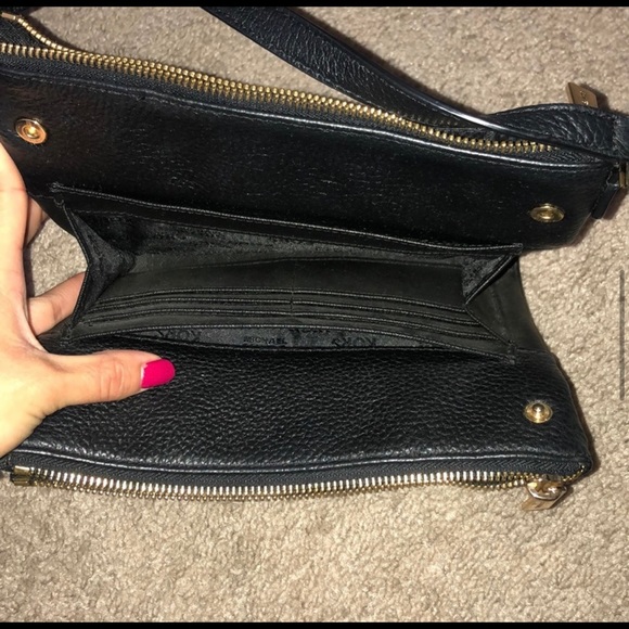 Michael Kors black crossbody purse - Picture 4 of 6